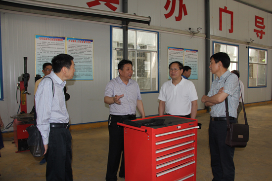 南陽工業(yè)學校汽車實訓